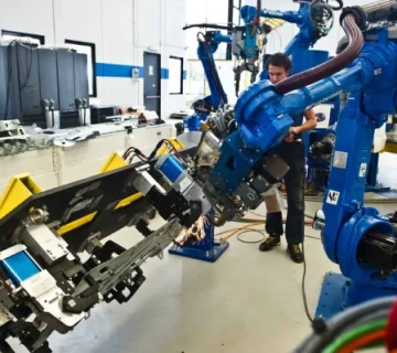 نصب بازوی ربات صنعتی