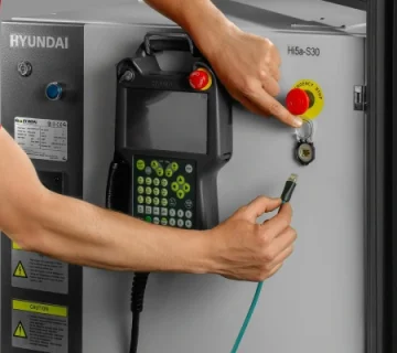 کنترلر ربات صنعتی